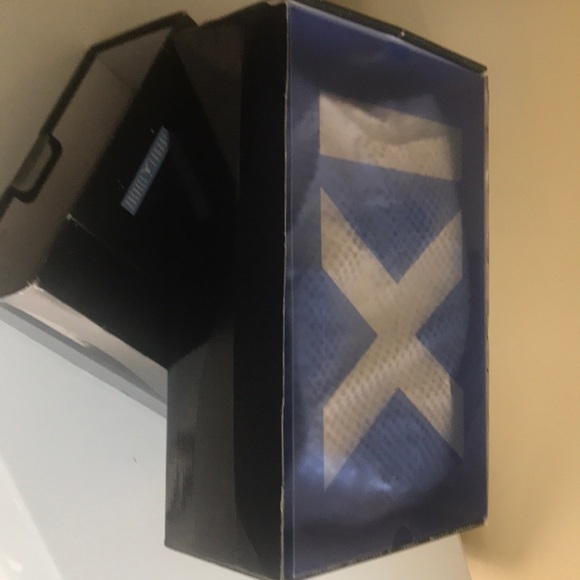 Jordan 11s retros - Picture 4 of 8